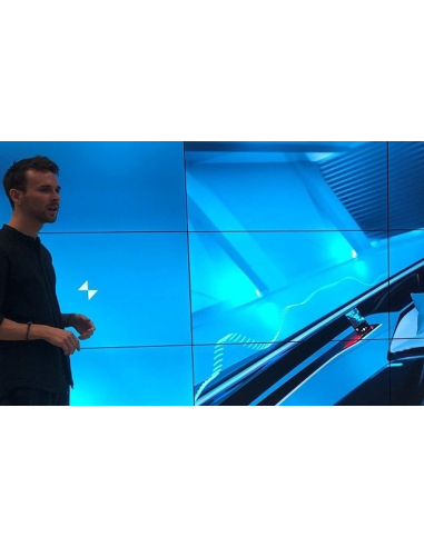 SHARP NEC MultiSync UN552VS